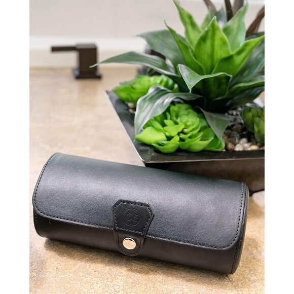 Travel Watch Case Roll Organizer for Men | Vegan Faux Leather Watch Display Case - Picture 2 of 8